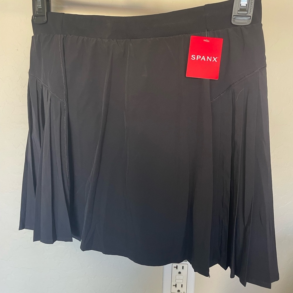 SPANX Black Pleated Skort